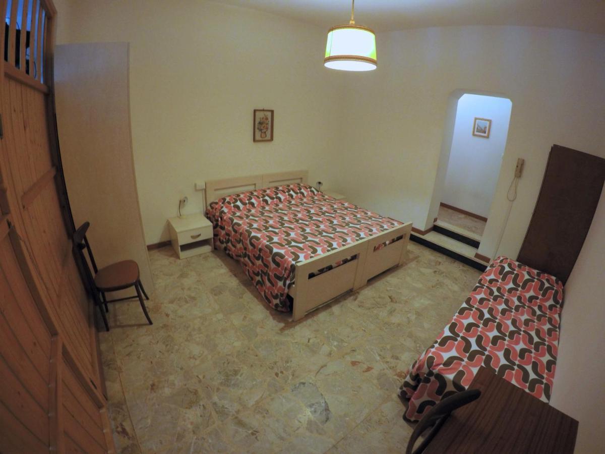 Residence Catullo เบซเซ็กกา ภายนอก รูปภาพ