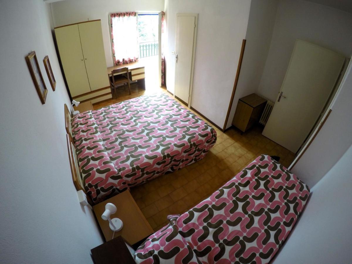 Residence Catullo เบซเซ็กกา ภายนอก รูปภาพ