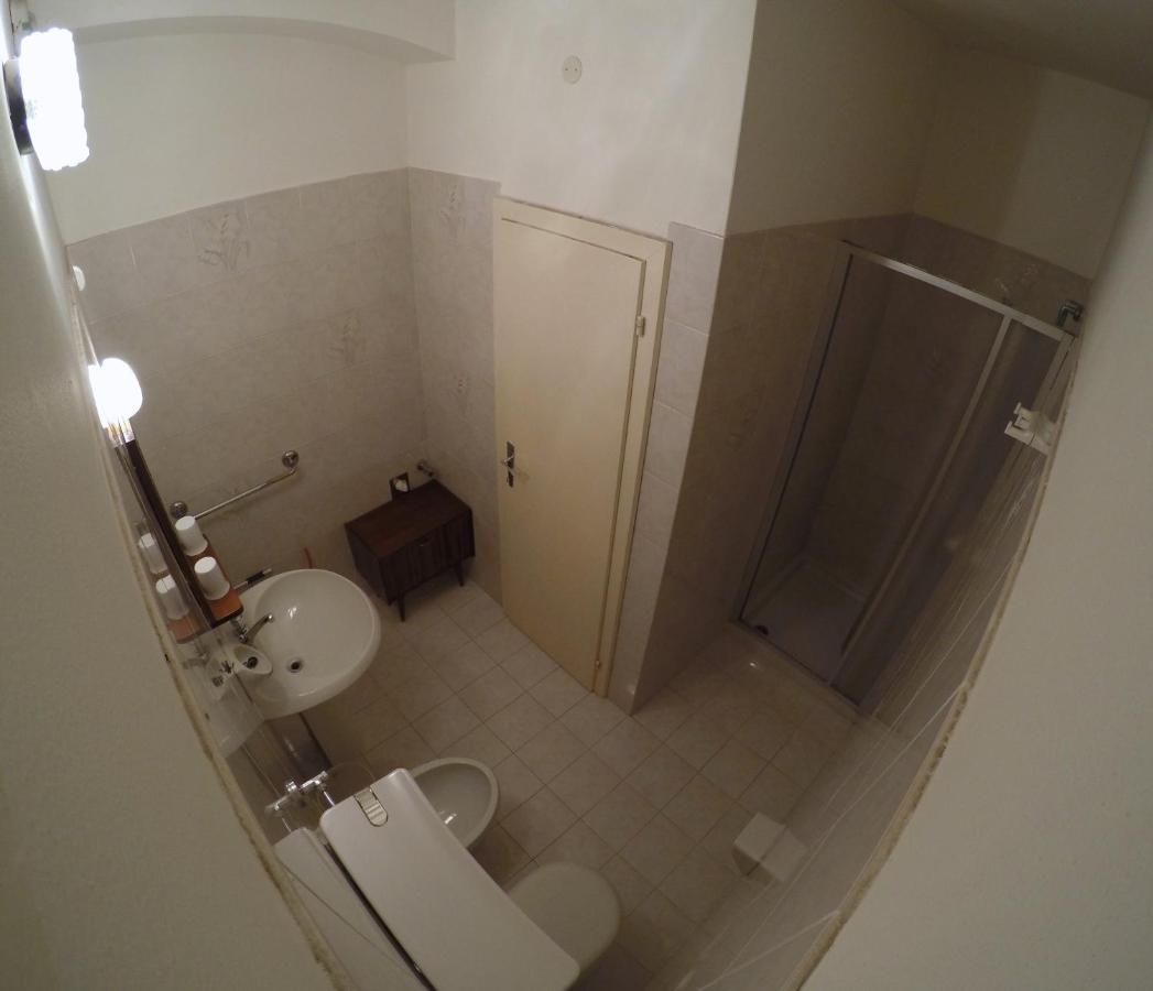 Residence Catullo เบซเซ็กกา ภายนอก รูปภาพ