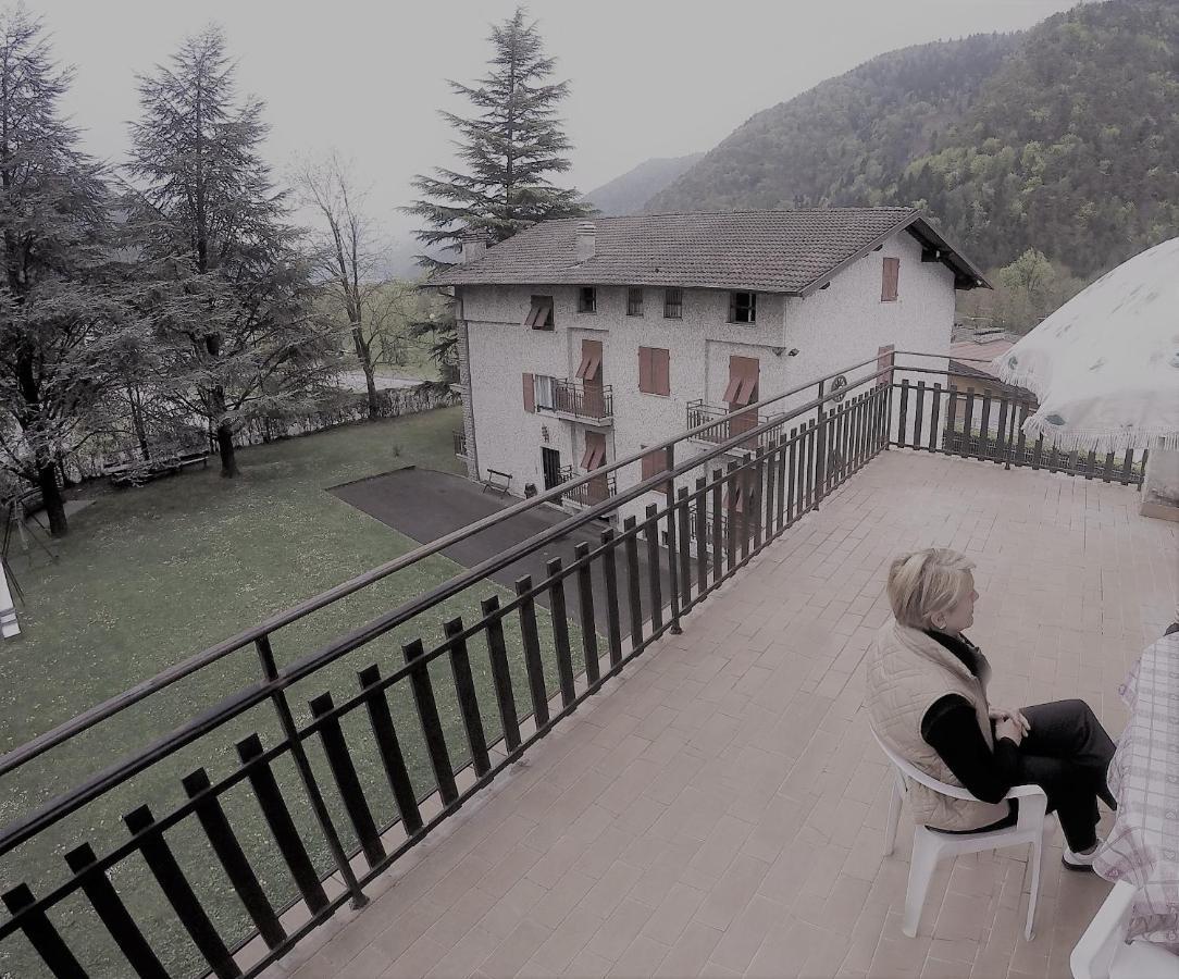 Residence Catullo เบซเซ็กกา ภายนอก รูปภาพ
